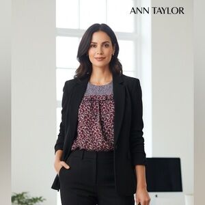 LOFT Beautiful burgundy sleeveless blouse work or casual